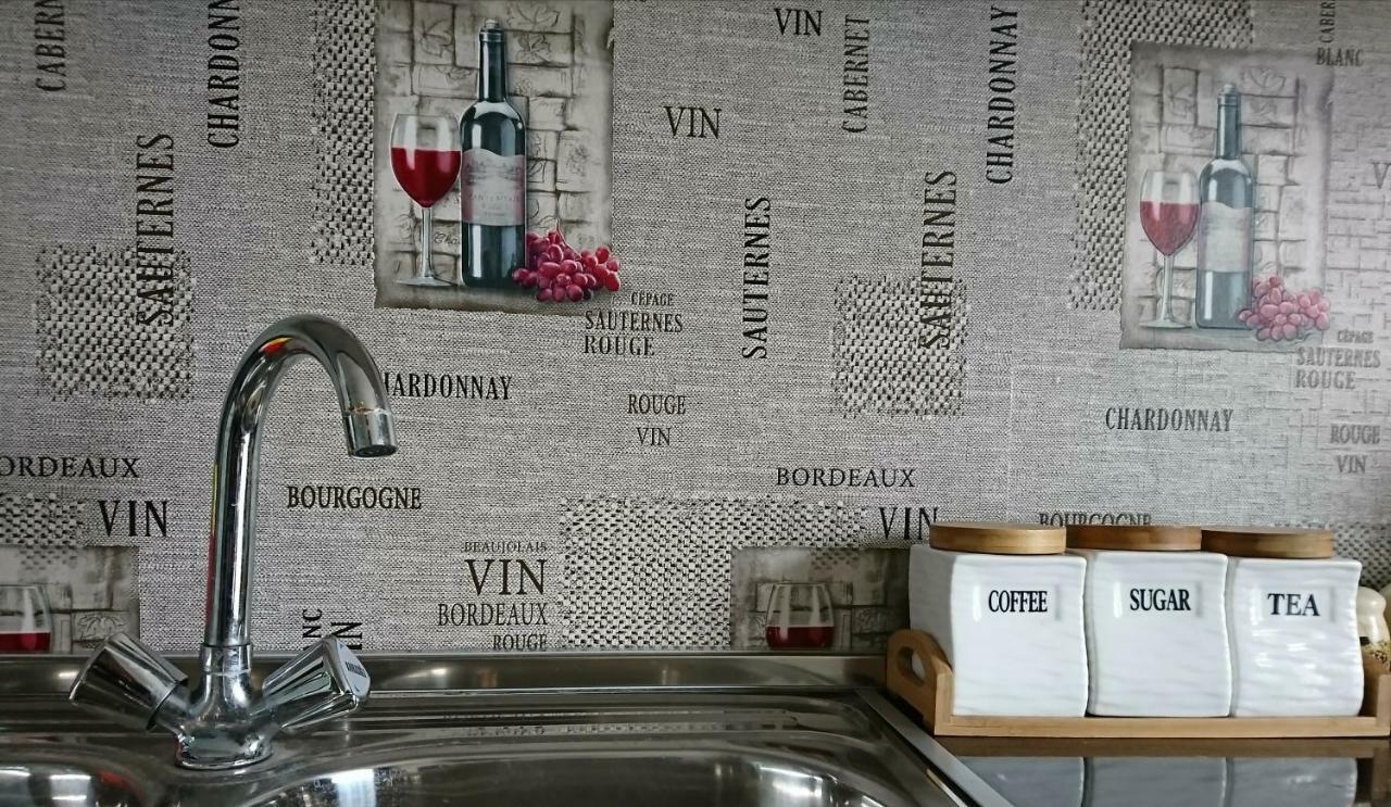 Spacious 2 Bedroom Apartment Tbilisi Bagian luar foto